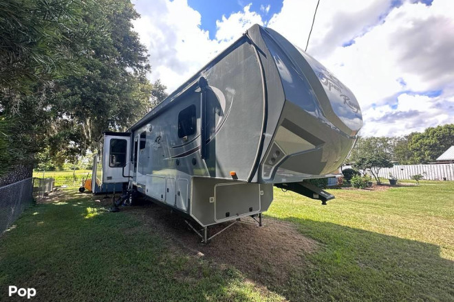 RVs For Sale in Silver Springs, Florida at RVCrazy.com