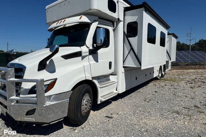 Class C RVs For Sale at RVCrazy.com