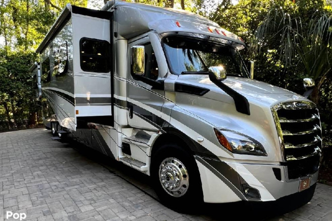 Class C RVs For Sale at RVCrazy.com