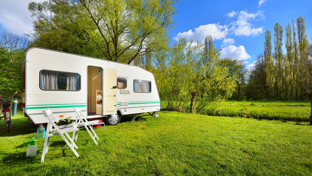 The Ultimate Guide to Stationary and Delivery RV Rentals