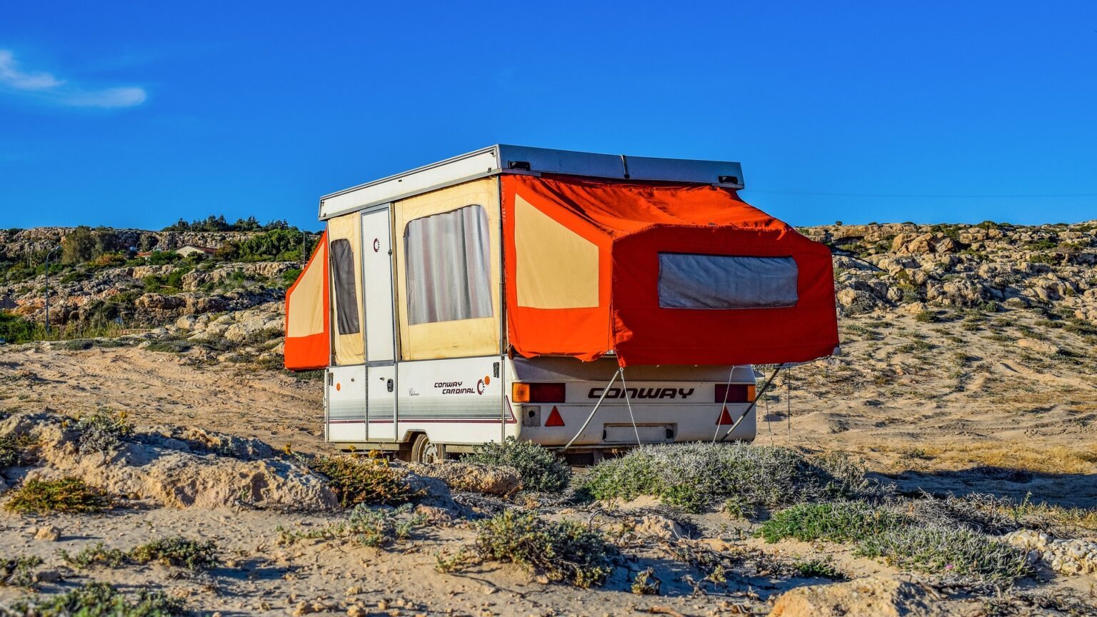 How Much do RVs Weigh? Updated 2021