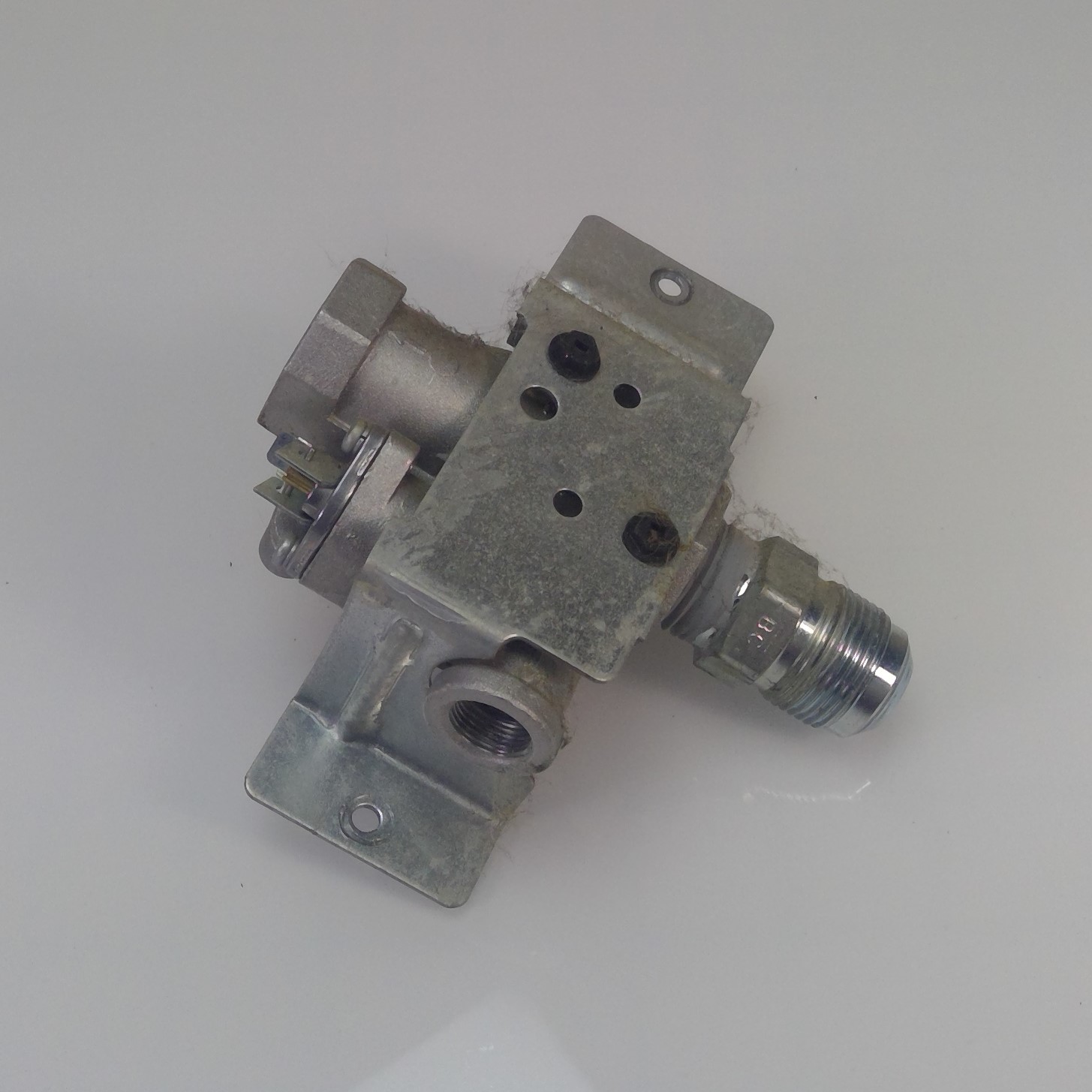 FRIGIDAIRE Gas Range Stove Gas Pressure Regulator 316091711 3015530