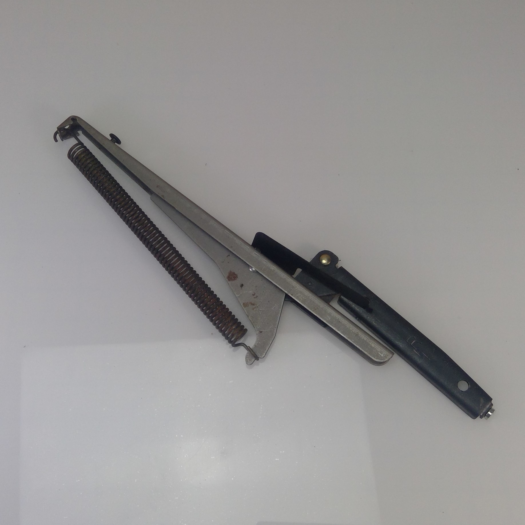 KENMORE Stove OVEN DOOR HINGE (Right) 316216500 958985 AP3215896