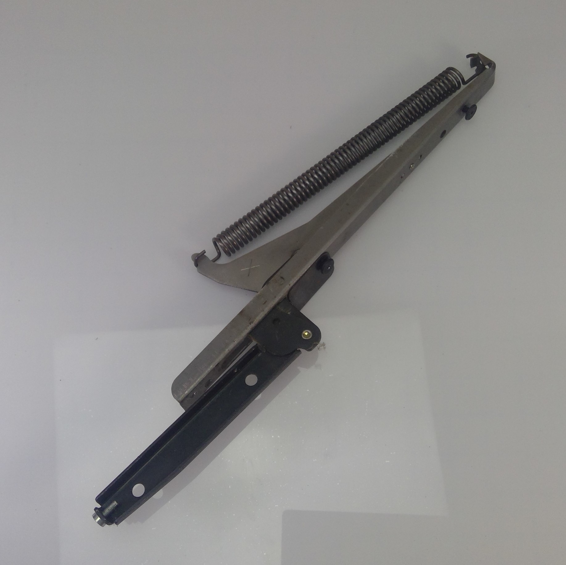 KENMORE Stove OVEN DOOR HINGE (Left) 316216501 958986 AP3215897