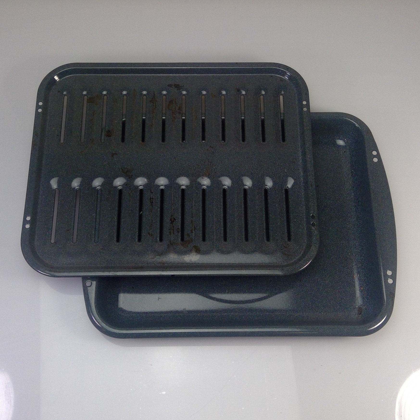 WHIRLPOOL Gas Range BROILER PAN WP3196076 WP3195996 Lorain Furniture