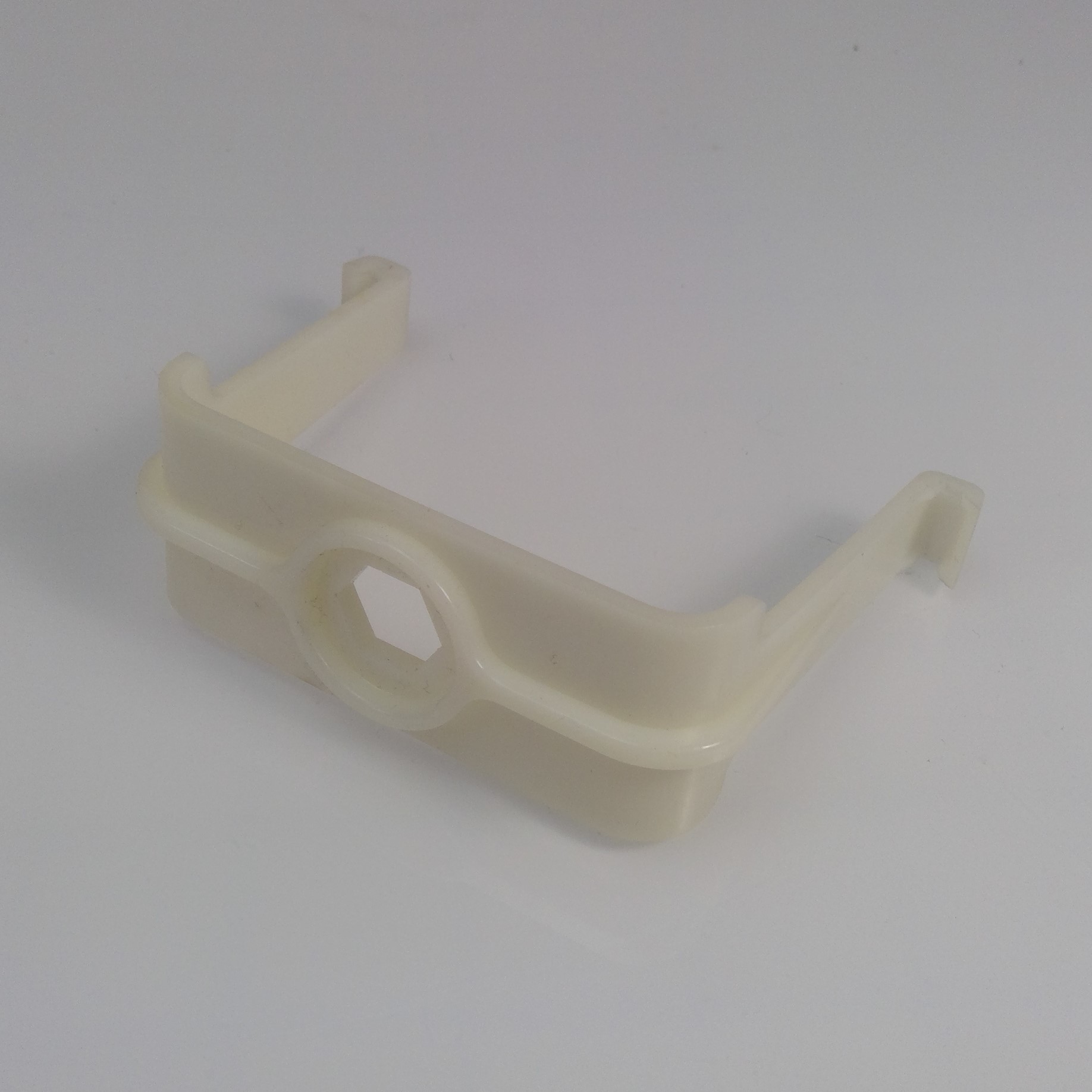 AMANA Refrigerator EVAPORATOR FAN CLIP 12217805 12217801 8170895 915018