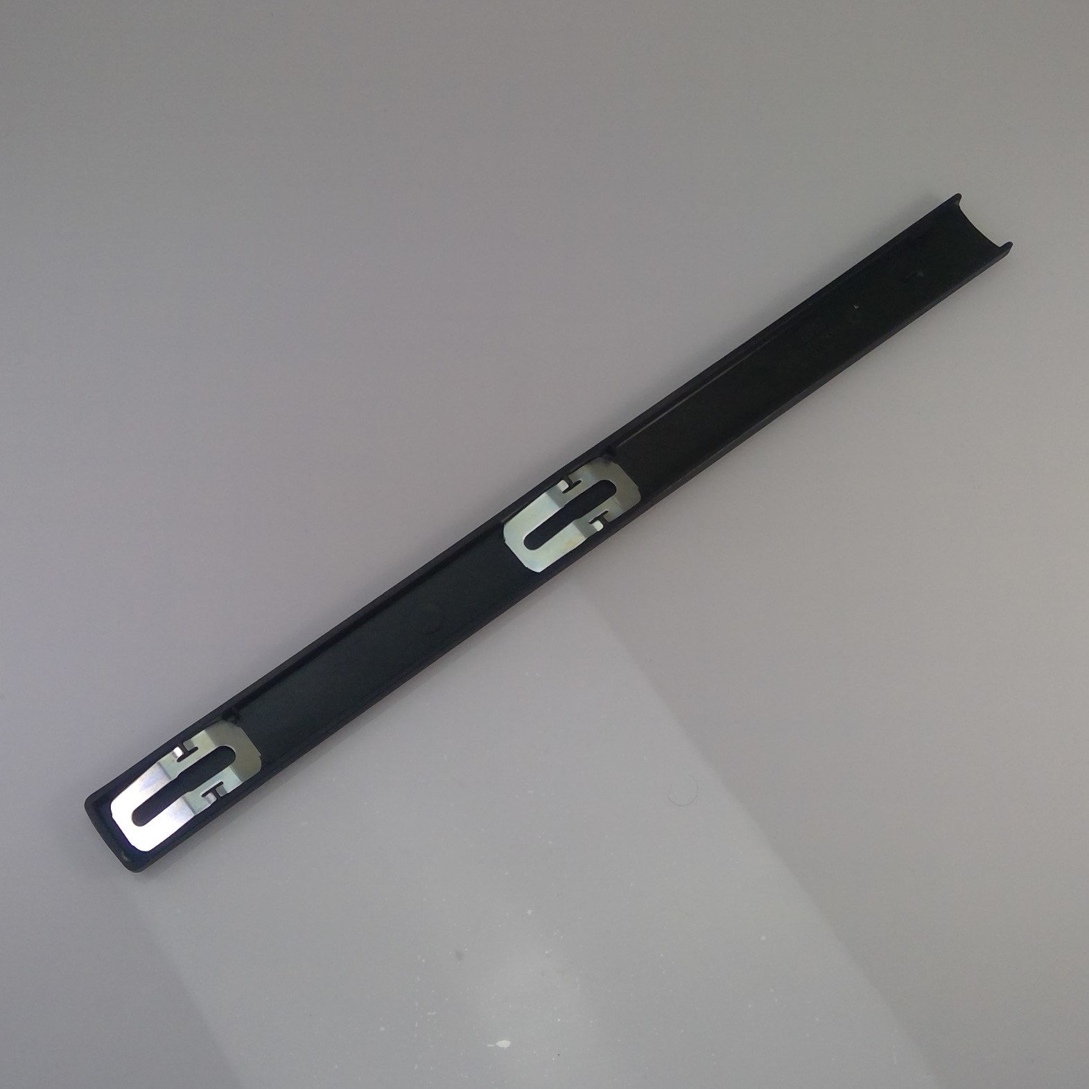 WHIRLPOOL Refrigerator DOOR HANDLE TRIM (Short) 2194973B 453125