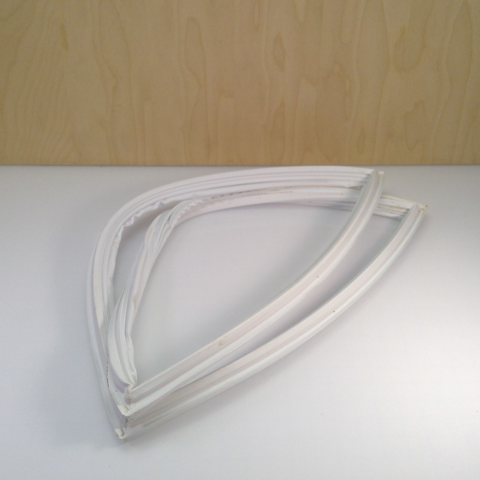 AMANA Refrigerator DOOR GASKET (Freezer) W10443315 W10571962 67003554