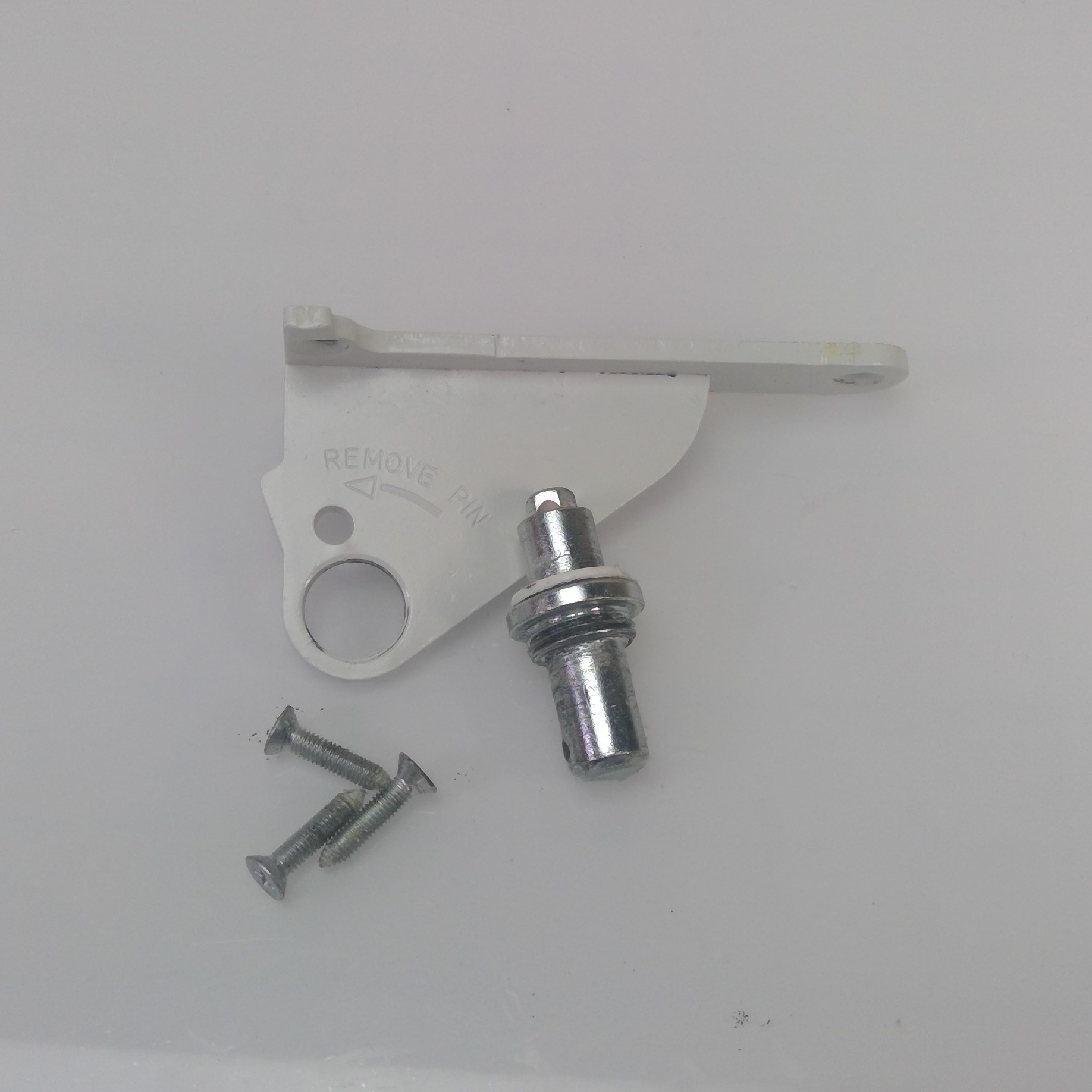 AMANA Refrigerator DOOR HINGE (Center) WP67006744 WP12607103WD