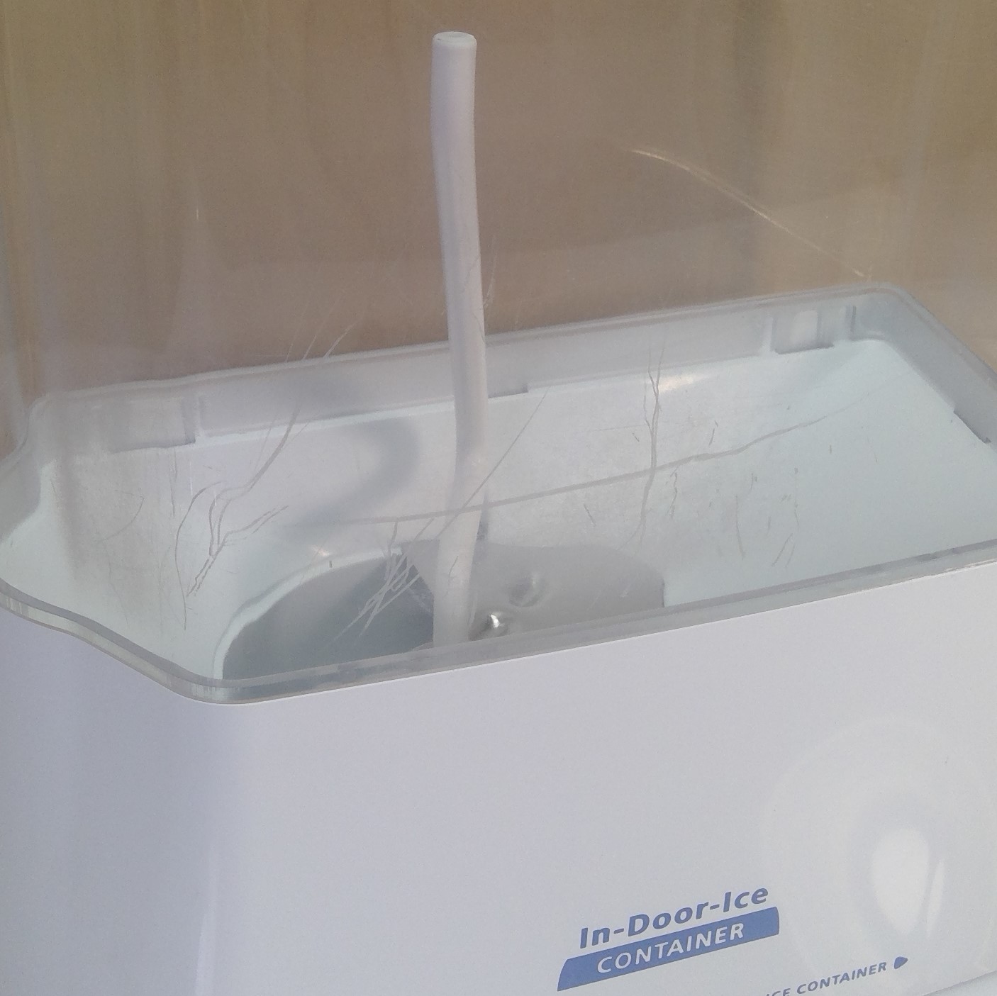 WHIRLPOOL Refrigerator ICE BUCKET (Scratched) WP2198573 2255574