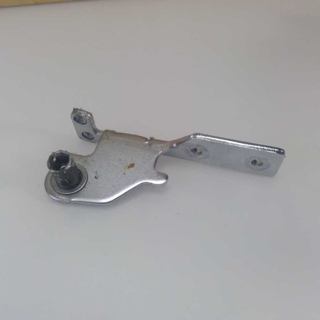LG Refrigerator DOOR HINGE (Bottom Left) AEH71135340 AEH71135372