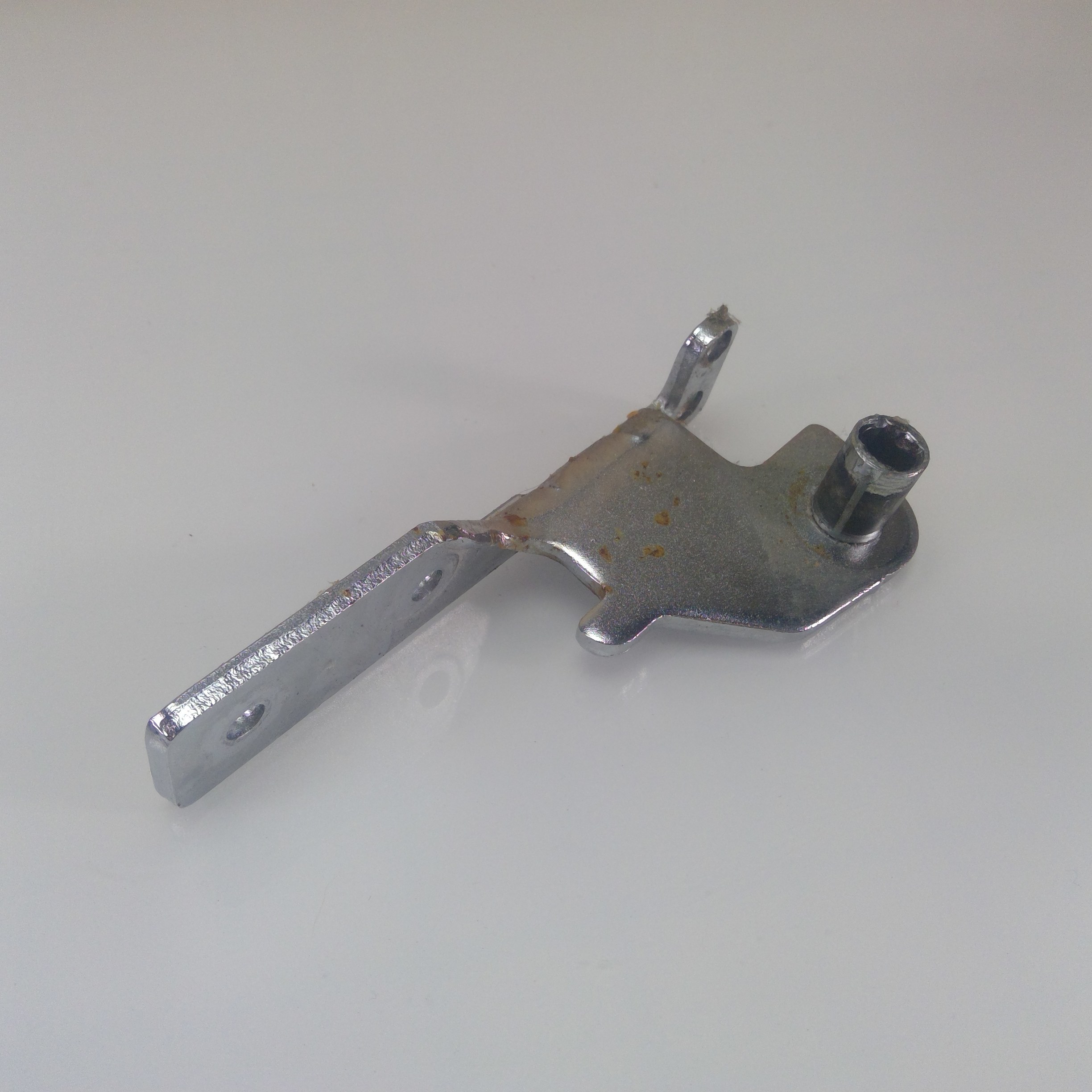 LG Refrigerator DOOR HINGE (Bottom Right) AEH71135338 1526173 AP4671258