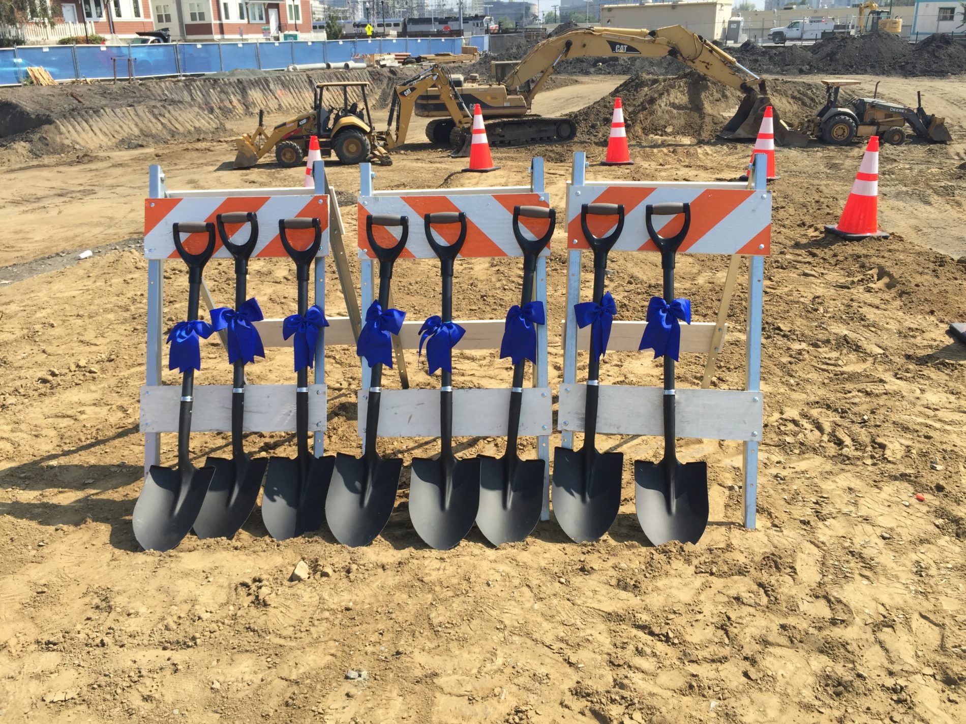 GroundbreakingConstructionShovels SVHome