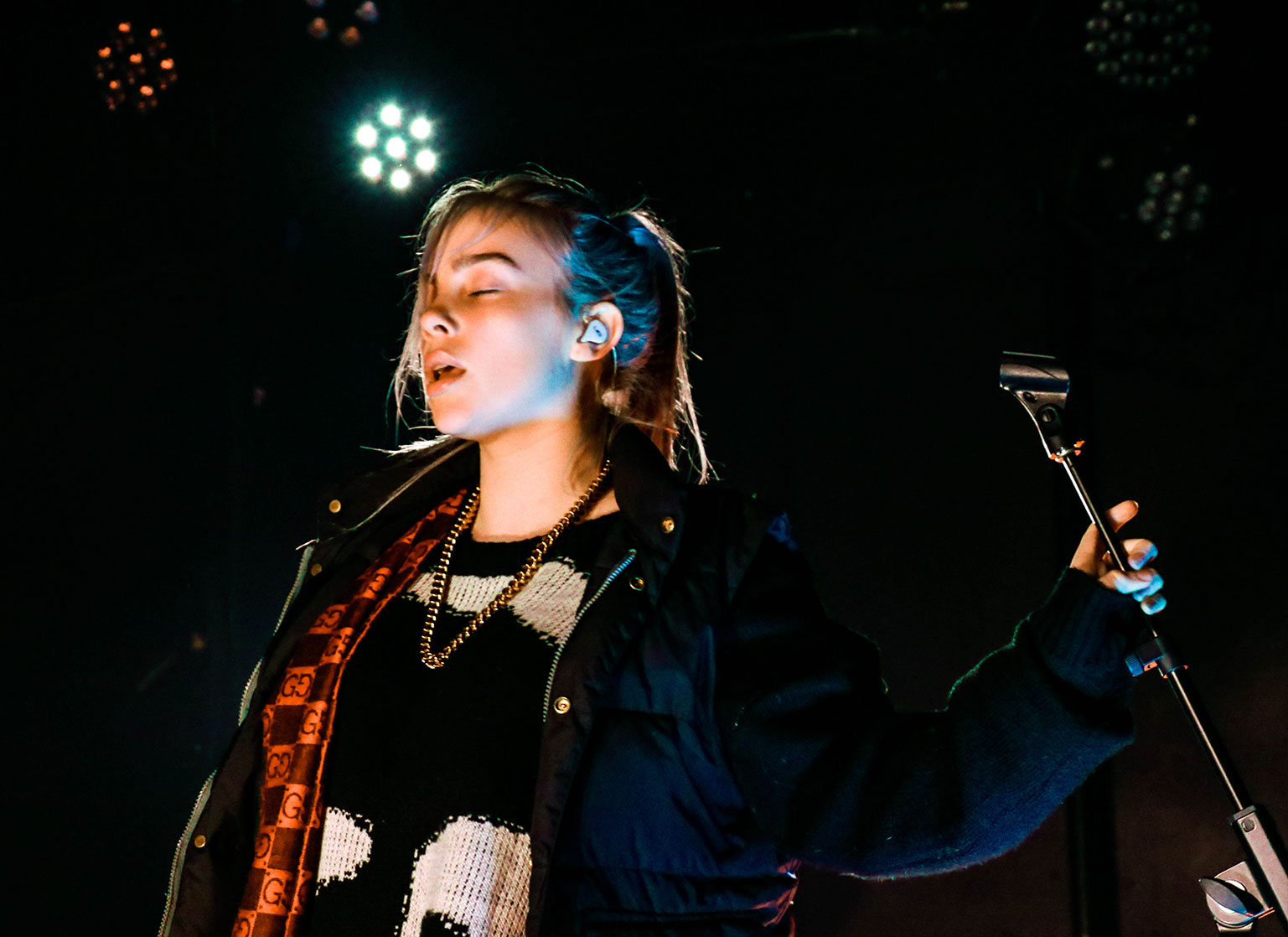 REVIEW Don't Smile at Billie Eilish Soundazed REVIEW Don't Smile at Billie Eilish Soundazed