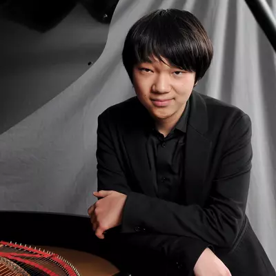 Taige Wang