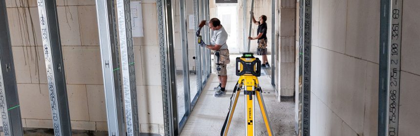 Stabila Green Beam Laser in operation