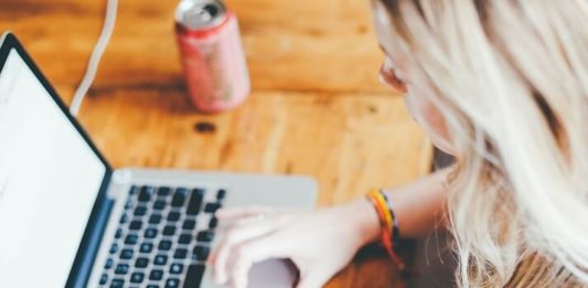 The Best Time to Pin on Pinterest best time to pin on Pinterest how to know