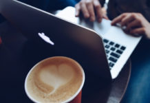 1and1 vs Hostgator: A Side by Side Comparison Which web host should you chosose when starting a new blog or website 1&1 or Hostgator