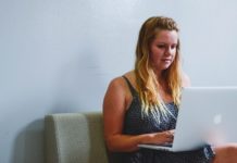 WPEngine vs SiteGround: A Side by Side Comparison Read this WP Engine & SiteGround comparison before choosing your website host