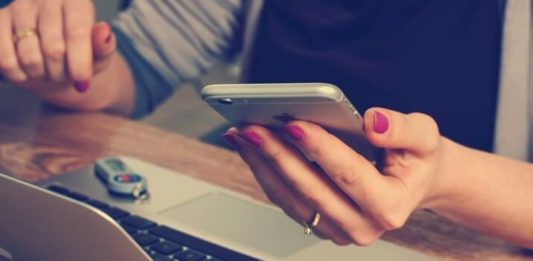 5 Reasons I Like Tailwind More Than Viraltag for Pinterest Tailwind or Viraltag which is best Pinterest scheduler