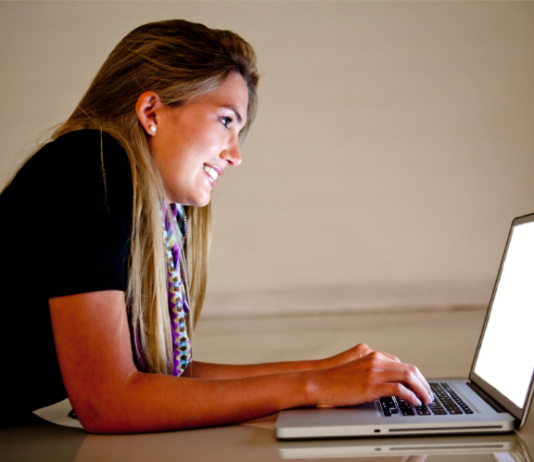 7 Reasons to Switch to Managed WordPress Hosting HostGator Why you can save money & have a faster website with Managed WordPress hosting with HostGator