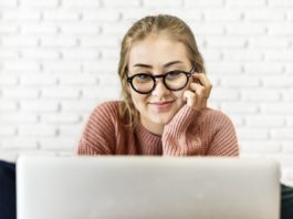 GreenGeeks vs BlueHost: A Web Hosting Comparison Find out the differences between GreenGeek & BlueHost web hosting plans.