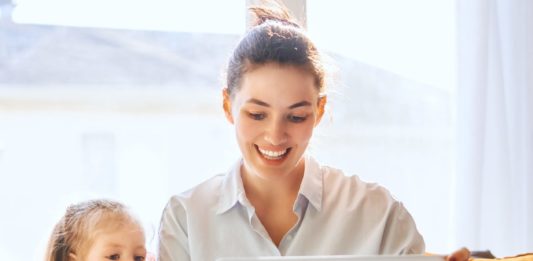 How to Grow Your Mom Blog: 10 Tips to Increase Traffic How to grow your mom blog & get more traffic