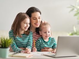 7 Inspiring Stories for Stay at Home Mom Entrepreneurs Success stories from stay at home mother entrepreneurs and how you can achieve that kind of success