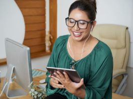 How to Attend a Top E-Commerce Conference for Free Get help with affiliate & content marketing, SEO, etc. with free online e-commerce conference