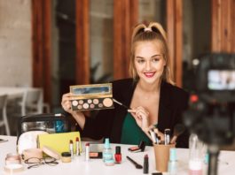 Top 10 Best Beauty Blog Ideas Thinking about starting a beauty blog? Here are ideas for your niche