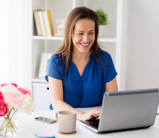 How to Embed a Video in an Email What software to use to easily embed videos into email