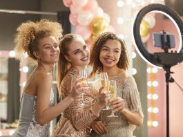 Top 50 Best Selfie Ring Light with Cell Phone Holder Options Great ring lights for social media influencers, vloggers, youtube creators, etc.