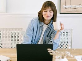 How to Easily Convert YouTube Video to Text for a New Blog Entry How to convert YouTube videos to text for a new blog entry