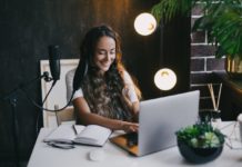 How to Make a Podcast Website Non-technical guide to quickly & easily creating your own website for your podcast