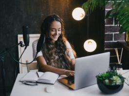 How to Make a Podcast Website Non-technical guide to quickly & easily creating your own website for your podcast