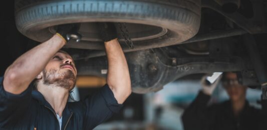 Top 50 Best Car Repair Service WordPress Theme Best car repair service WordPress themes for garages, mechanics, body shops, etc.