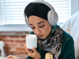 How to Start a Beauty Podcast Step by step guide to starting a podcast for beauty tips