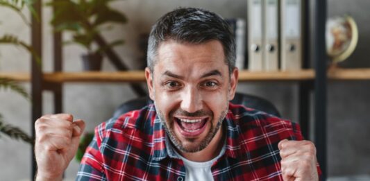 How to Translate YouTube Videos to Over 100 Languages Use AI Video Translator: Translate Any Video and Stream it to the World