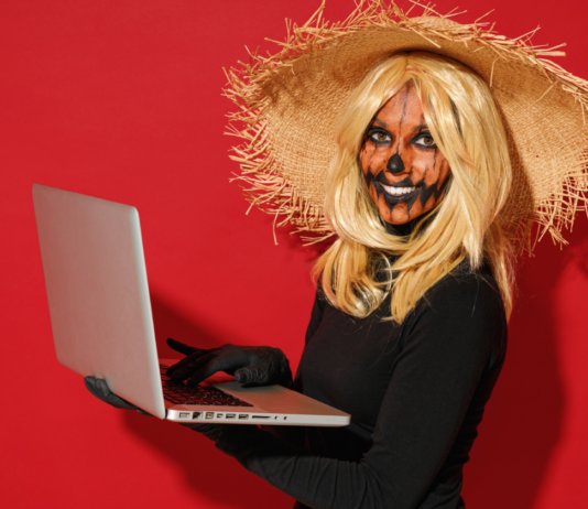 Creative Fabrica Halloween Sale Save up to 86% on a yearly access plan at Creative Fabrica with their annual Halloween sale