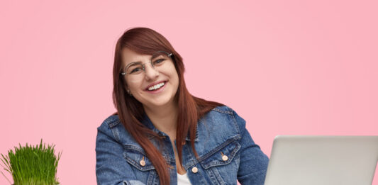 PLR Canva Templates Discount Happy woman buying PLR canva templates on sale